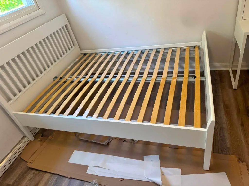 After bed assembly in Green Bay – fully assembled bed frame in a Green Bay bedroom